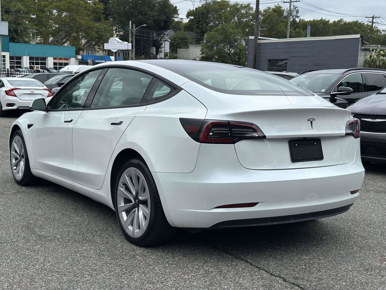 Used 2023 Tesla Model 3 Standard Range RWD image 5