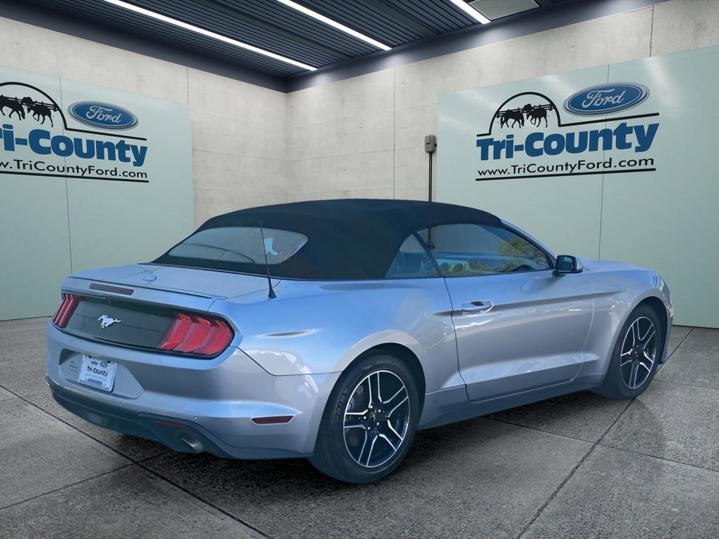 Used 2022 Ford Mustang Premium image 7
