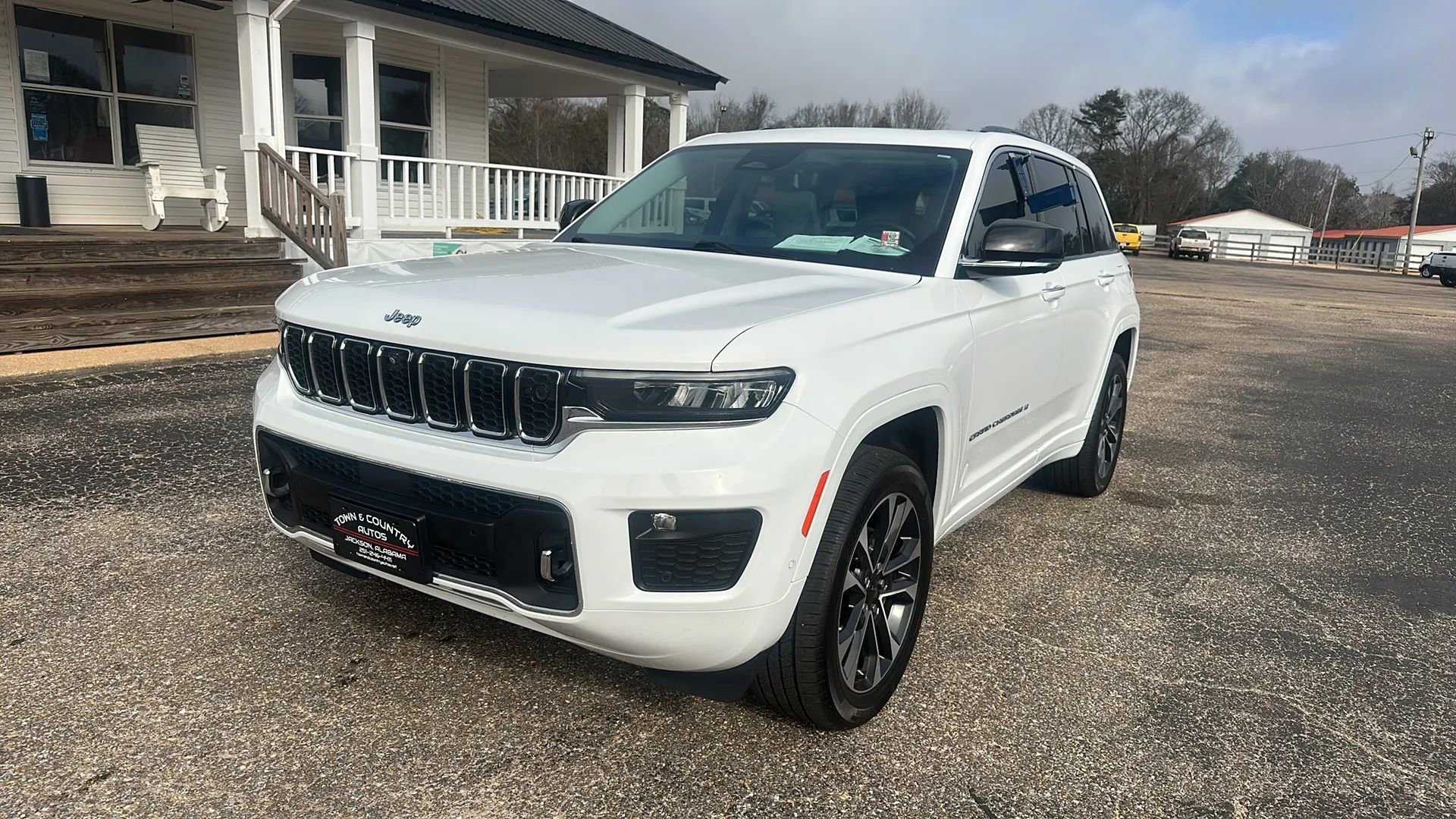 Used 2023 Jeep Grand Cherokee Overland w/ Adv Protech Group III
