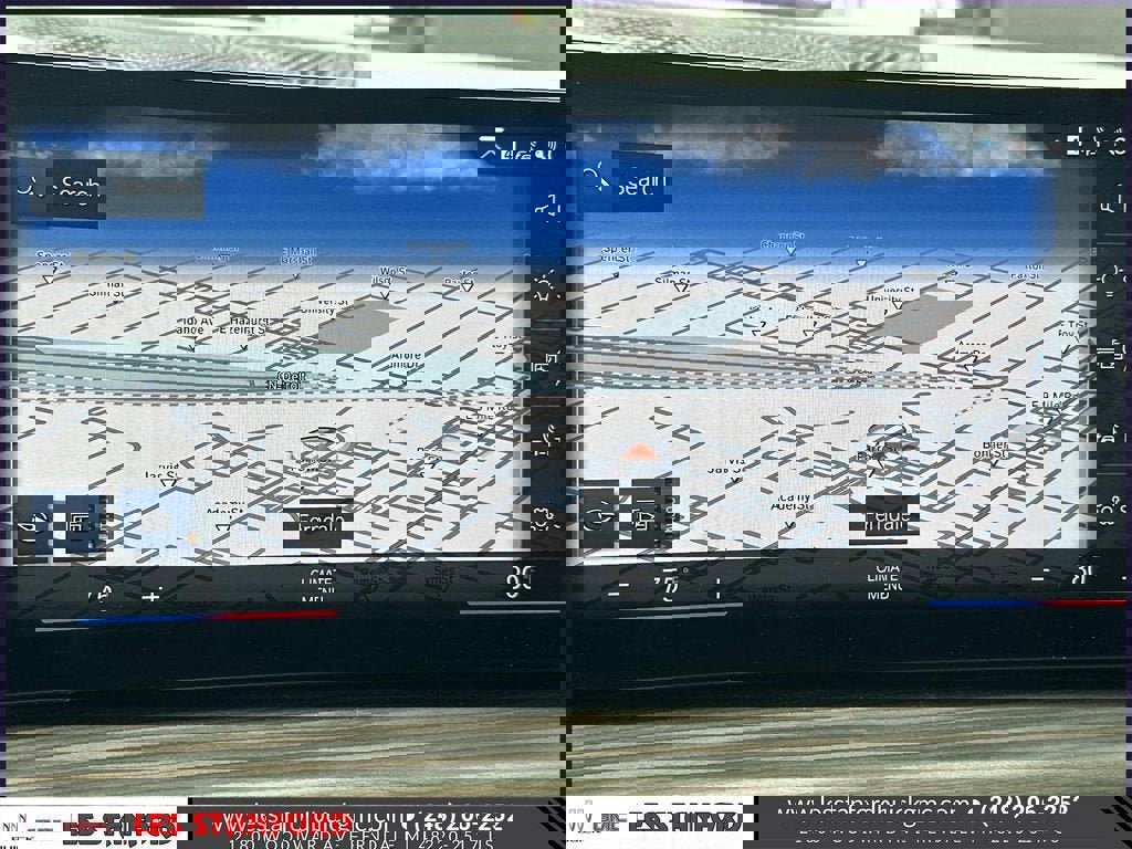 Used 2023 BMW X7 xDrive40i w/ Executive Package image 32