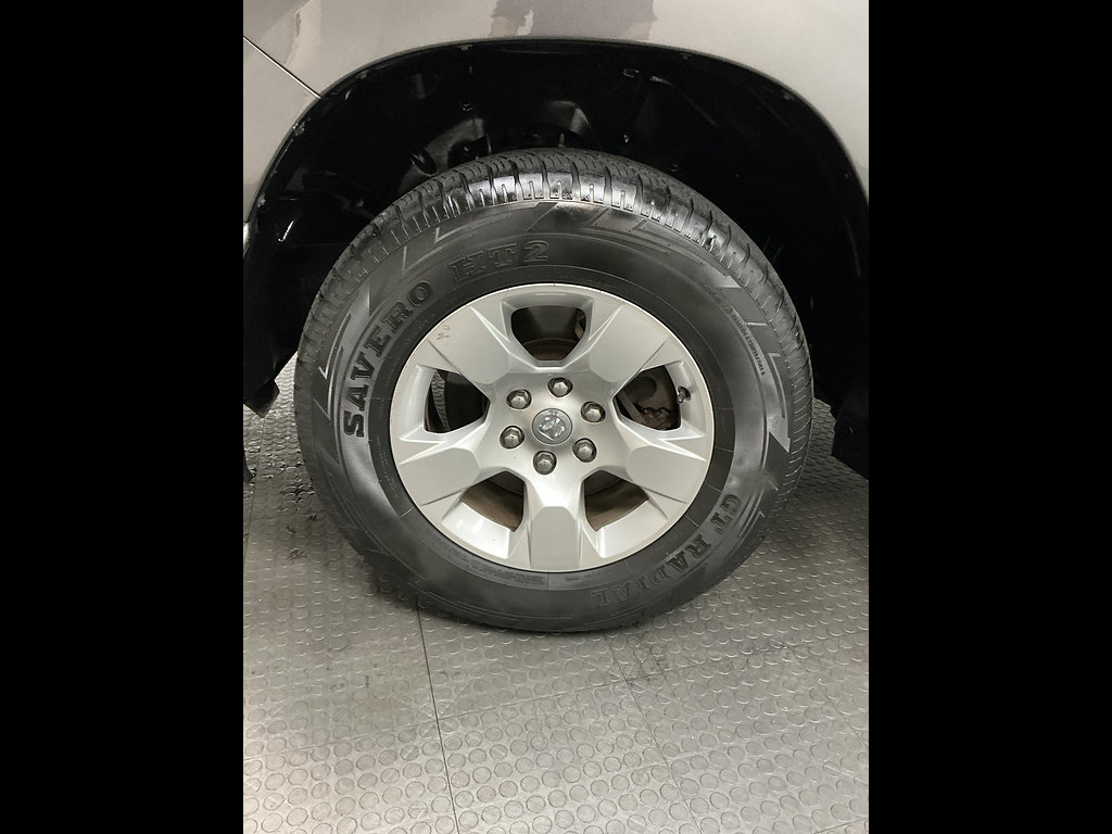 Used 2020 RAM 1500 Big Horn AWD/4WD image 34