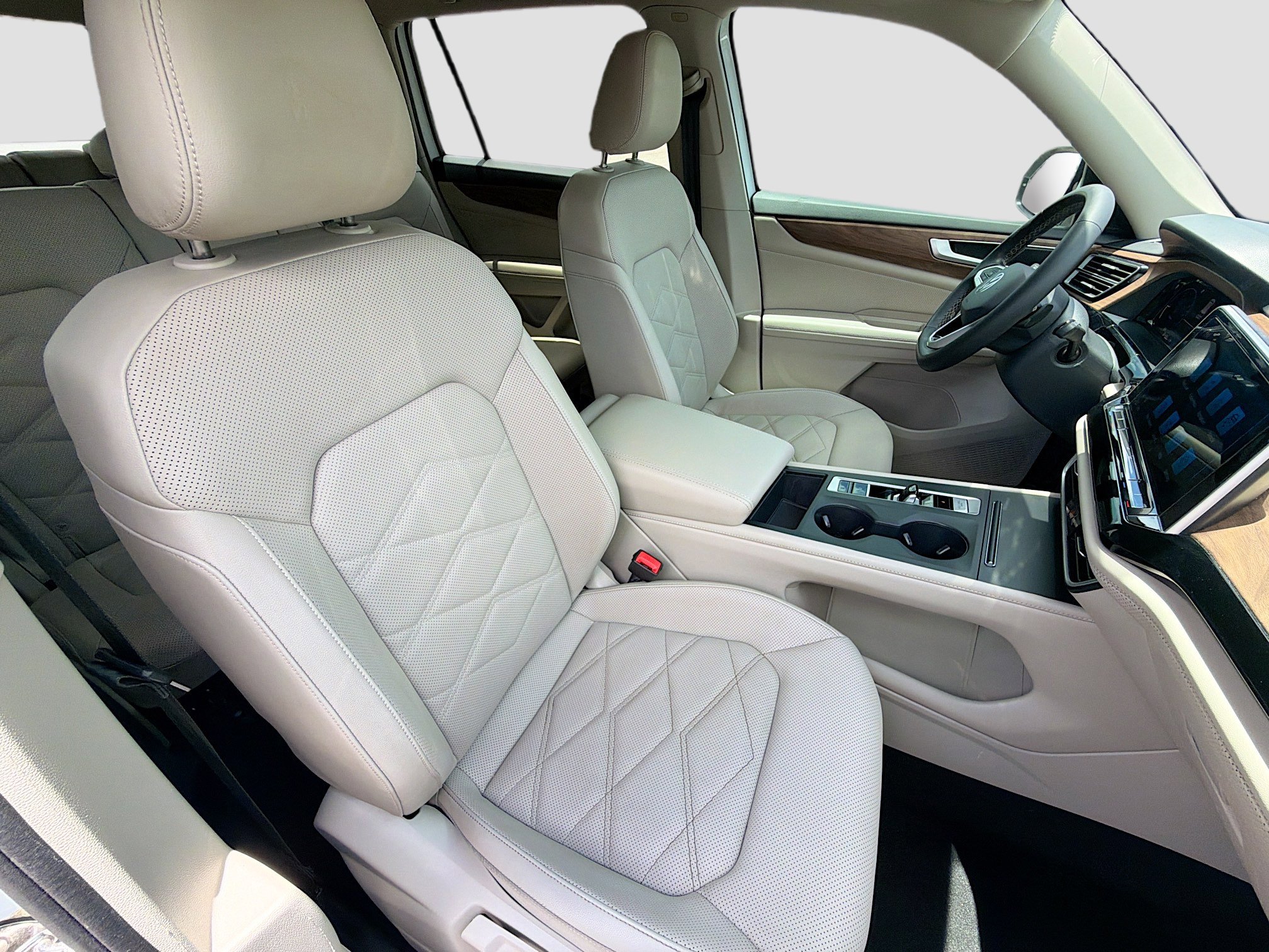 Used 2024 Volkswagen Atlas SE FWD image 13