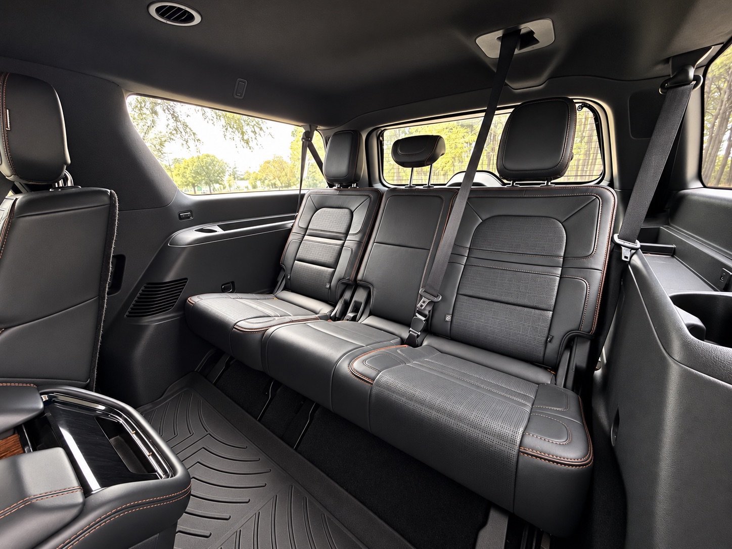Used 2023 Lincoln Navigator L Black Label AWD/4WD image 16