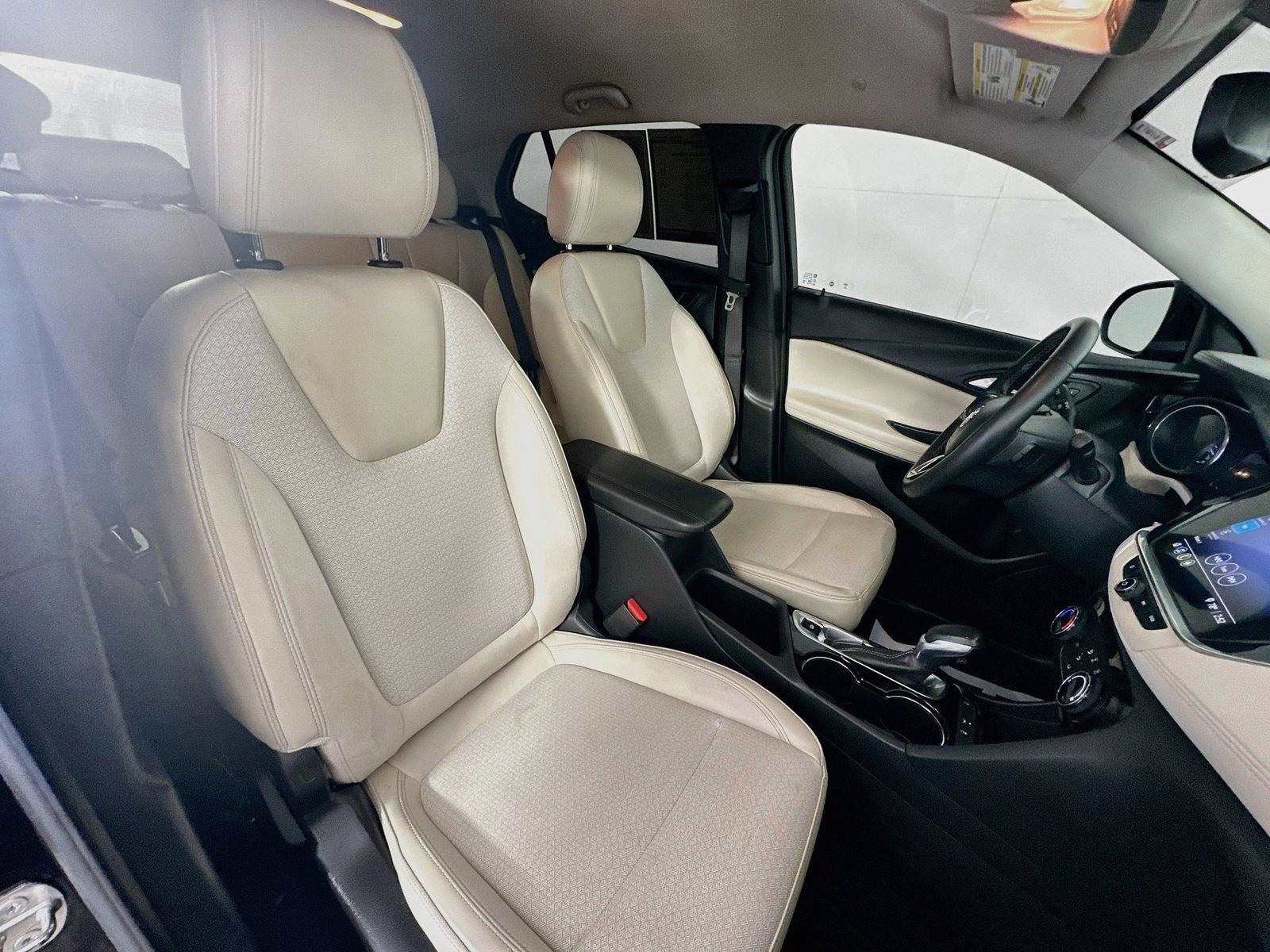 Used 2021 Buick Encore GX Preferred w/ Sport Touring Package FWD image 26