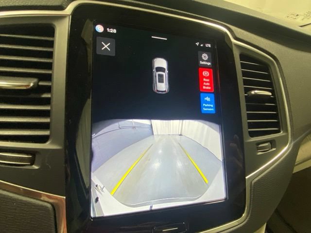 Used 2025 Volvo XC90 T8 Core w/ Climate Package AWD/4WD image 24
