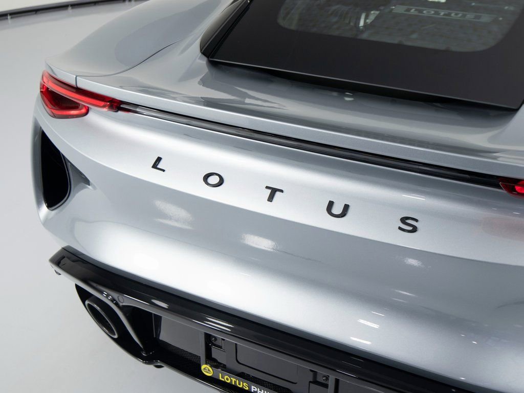 Used 2025 Lotus Emira image 42