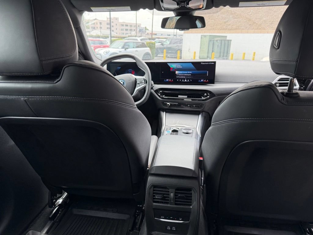 Used 2025 BMW i4 eDrive40 w/ Premium Package RWD image 15