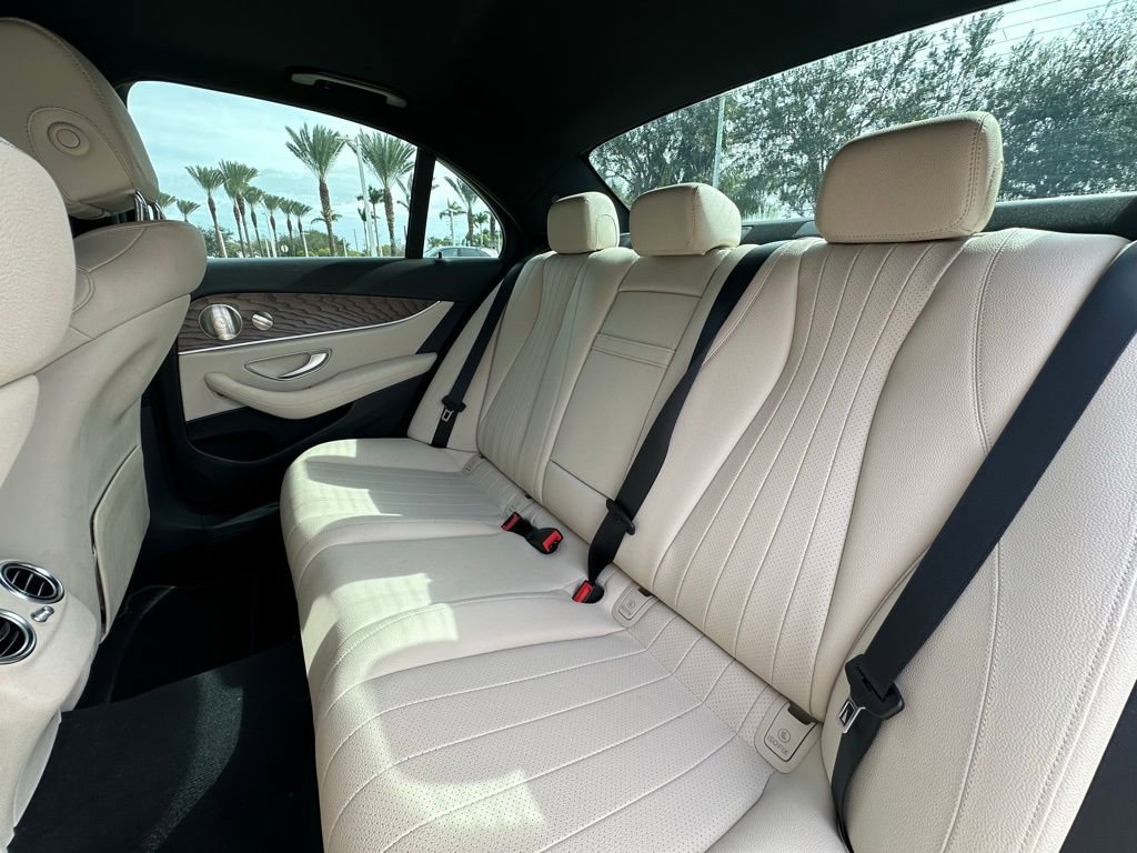 Used 2022 Mercedes-Benz E 350 Sedan image 33