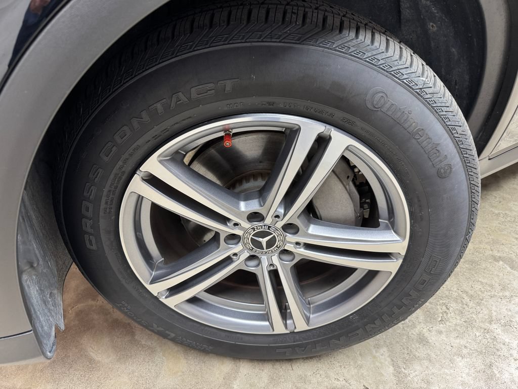 Used 2021 Mercedes-Benz GLC 300 4MATIC image 27