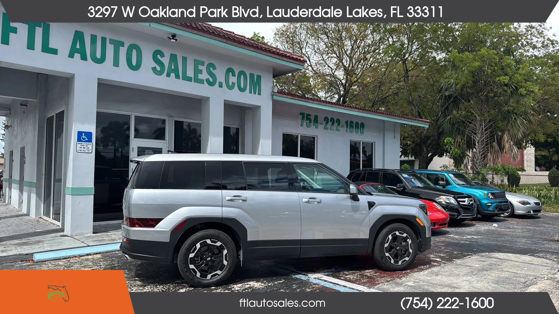 Used 2025 Hyundai Santa Fe SE FWD image 9