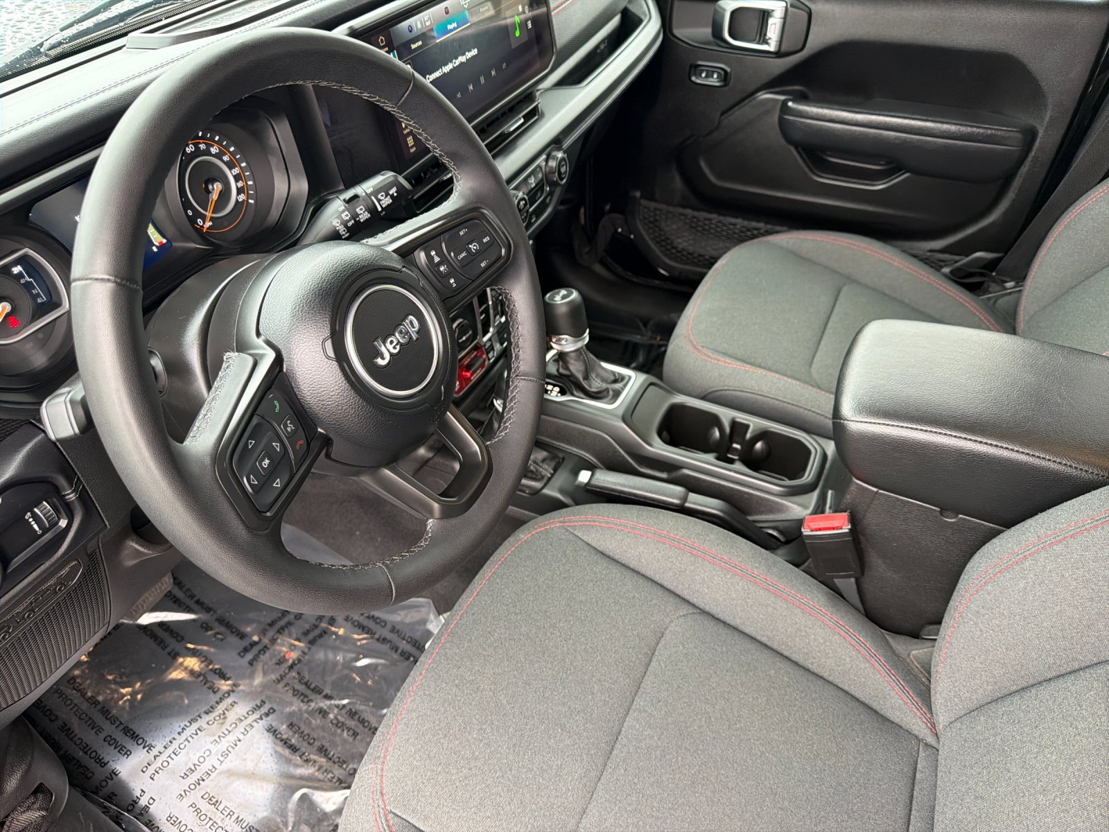 Used 2025 Jeep Wrangler Unlimited Rubicon AWD/4WD image 10