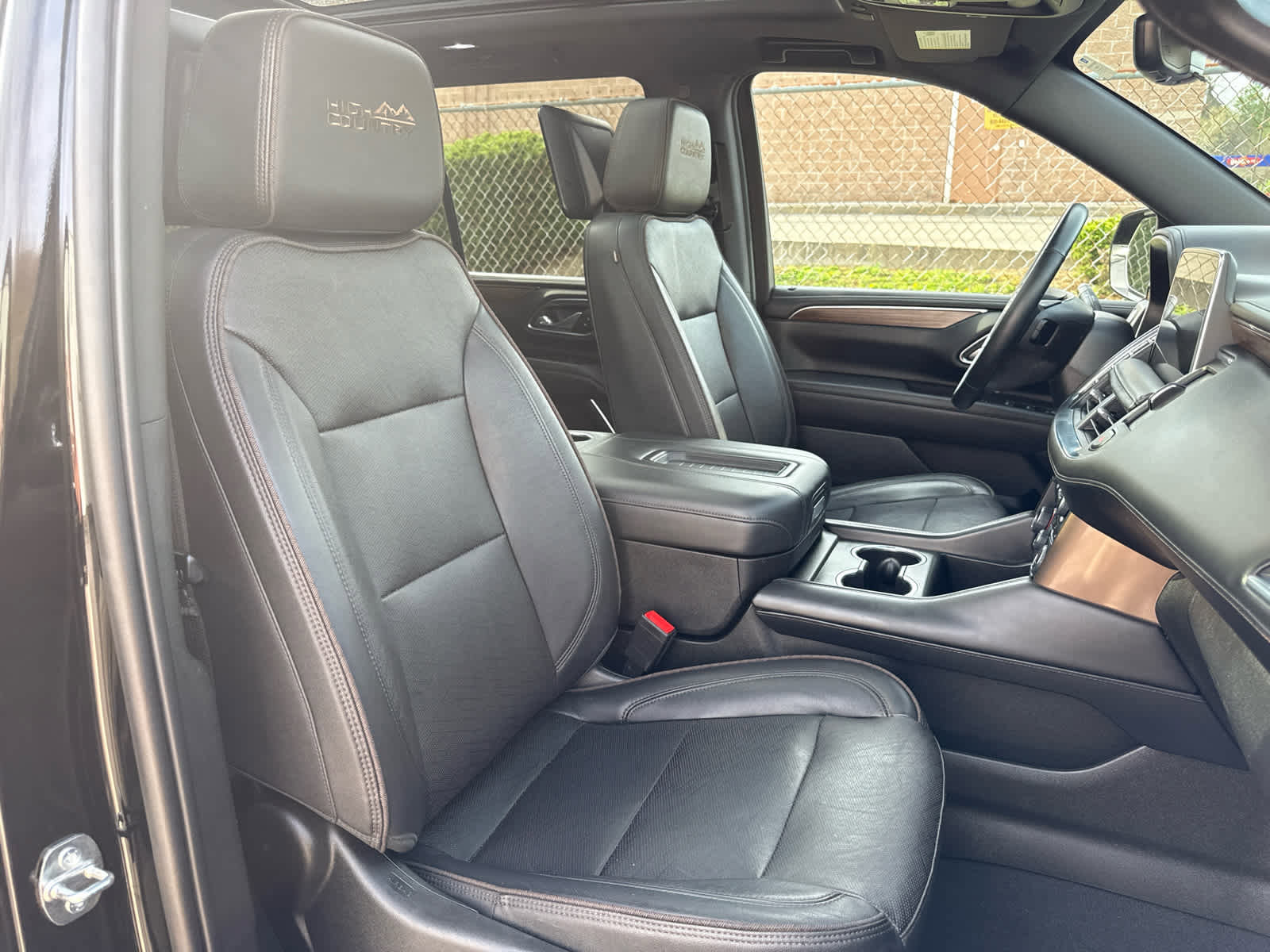 Used 2023 Chevrolet Tahoe High Country image 39