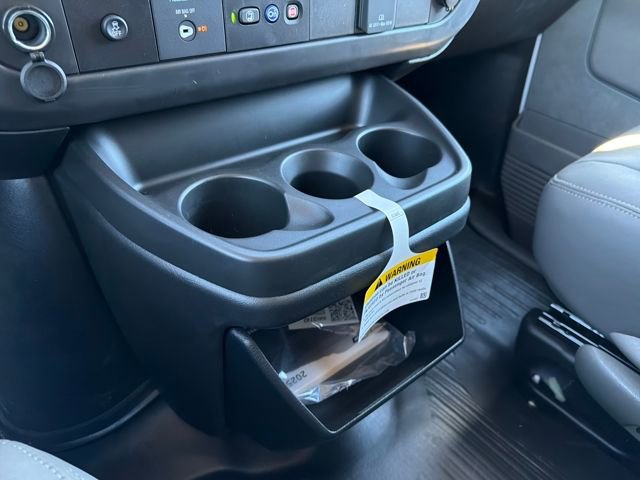 New 2025 Chevrolet Express 2500 Work Van 3D Extended Cargo Van w/ Driver Convenience Package RWD image 30