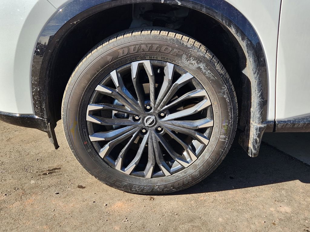 Used 2025 Nissan Rogue Platinum w/ Platinum Premium Package image 10