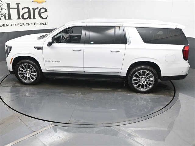 Used 2025 GMC Yukon XL Denali image 43