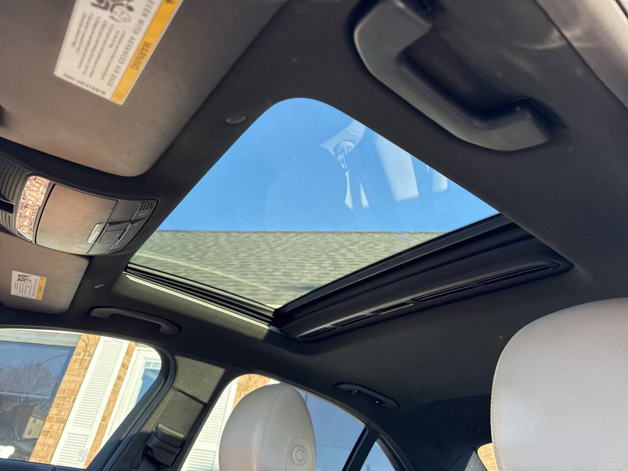 Used 2019 Mercedes-Benz C 300 Sedan image 24