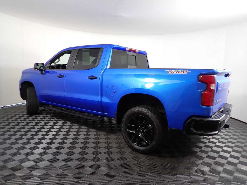 Used 2025 Chevrolet Silverado 1500 LT Trail Boss w/ Convenience Package II AWD/4WD image 12
