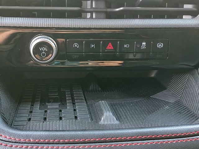 Used 2025 Ford Explorer ST AWD/4WD image 17