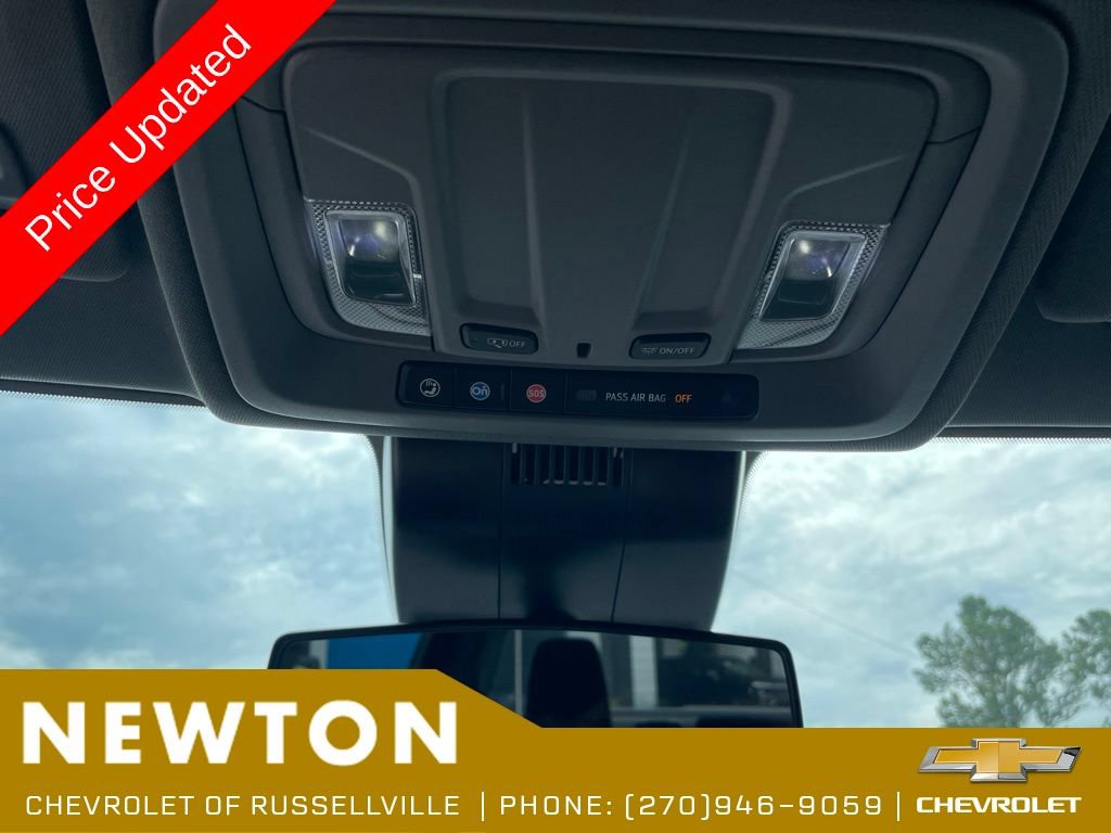 Used 2024 Chevrolet Silverado 1500 LT AWD/4WD image 18