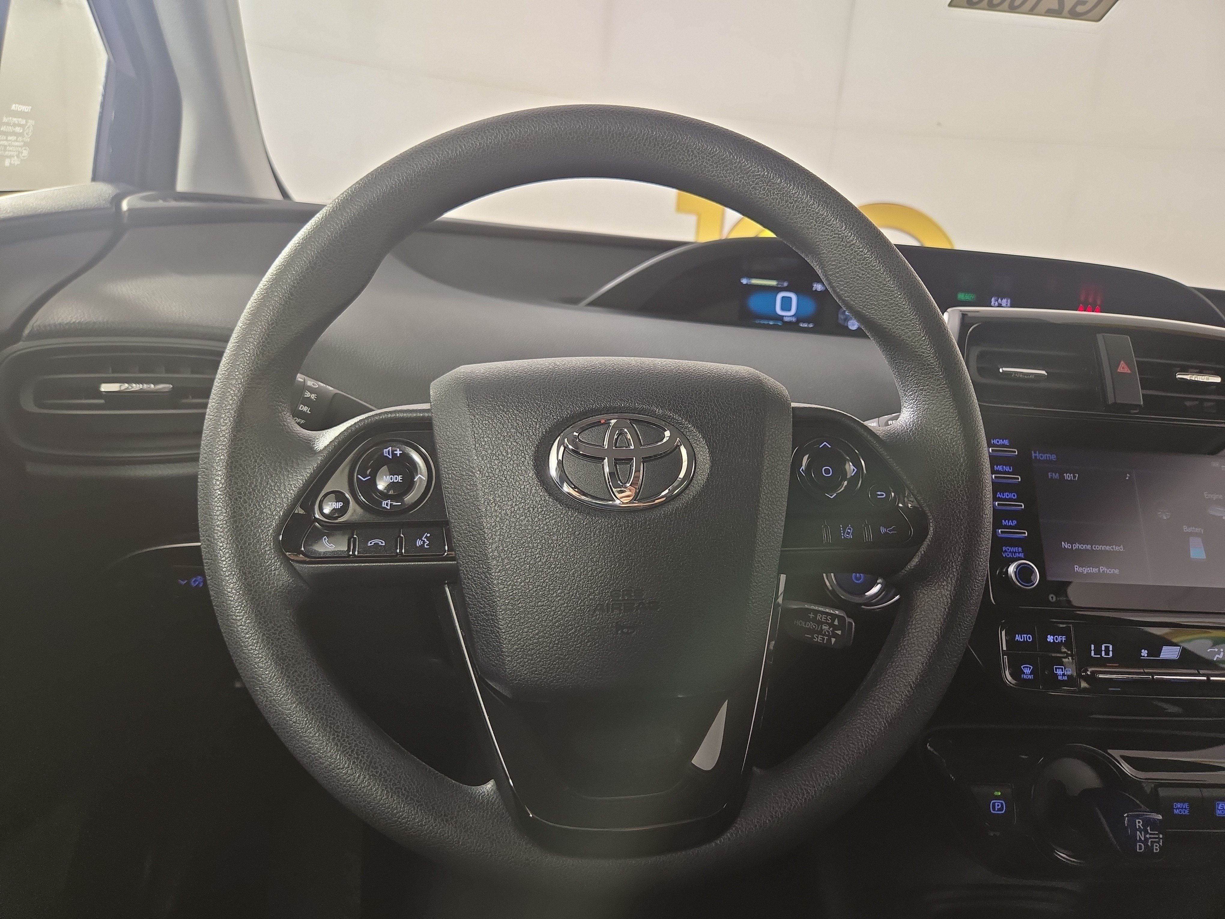 Used 2021 Toyota Prius LE FWD image 14