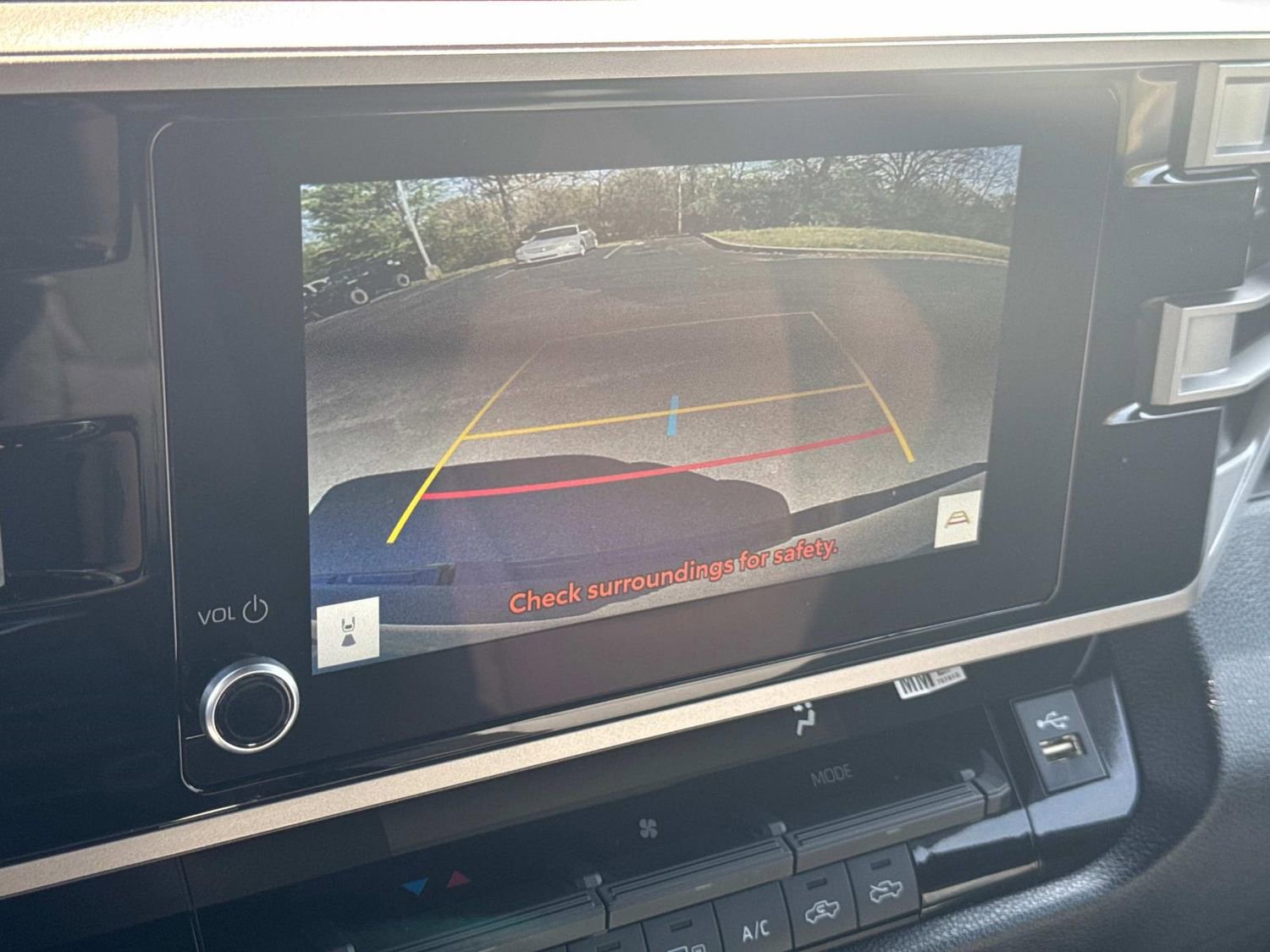 Used 2025 Toyota Tundra SR5 w/ SR5 Convenience Package AWD/4WD image 34