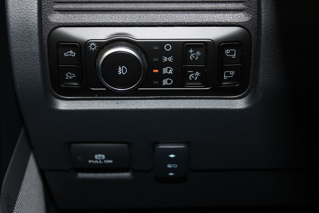 New 2025 Ford F250 Lariat w/ Lariat Ultimate Package image 45