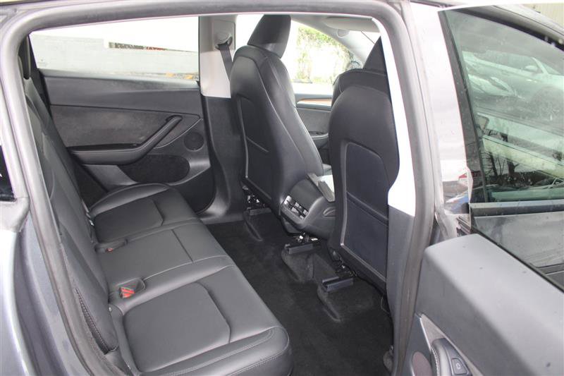 Used 2023 Tesla Model Y Long Range image 12