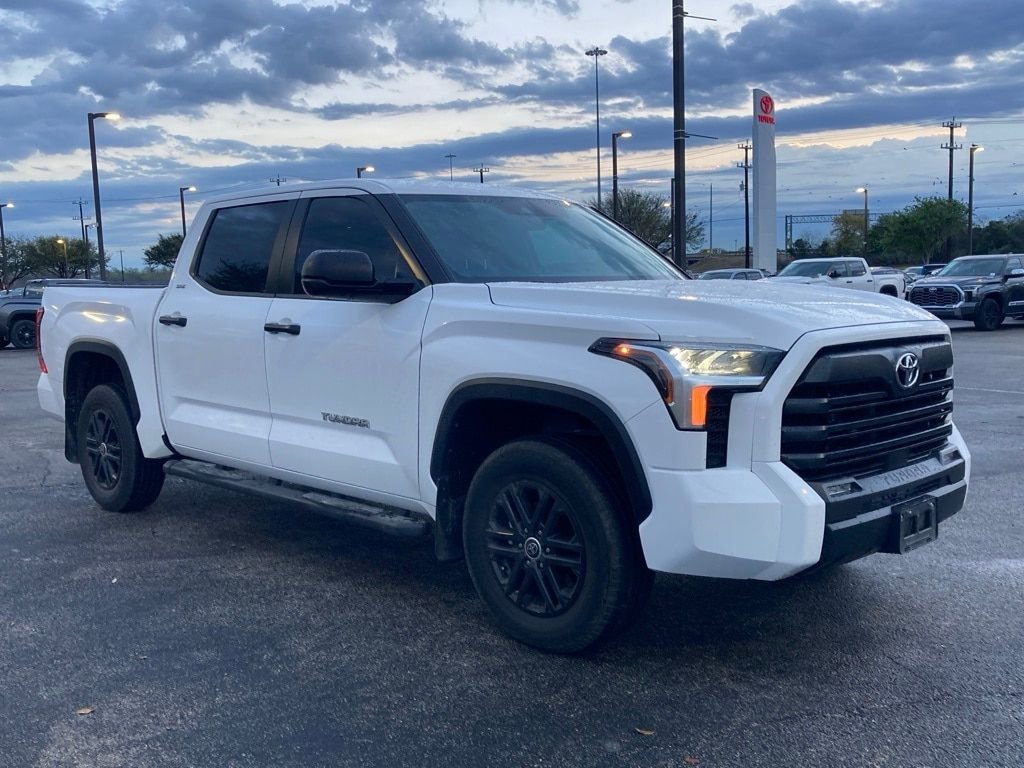 Used 2024 Toyota Tundra SR5 image 3