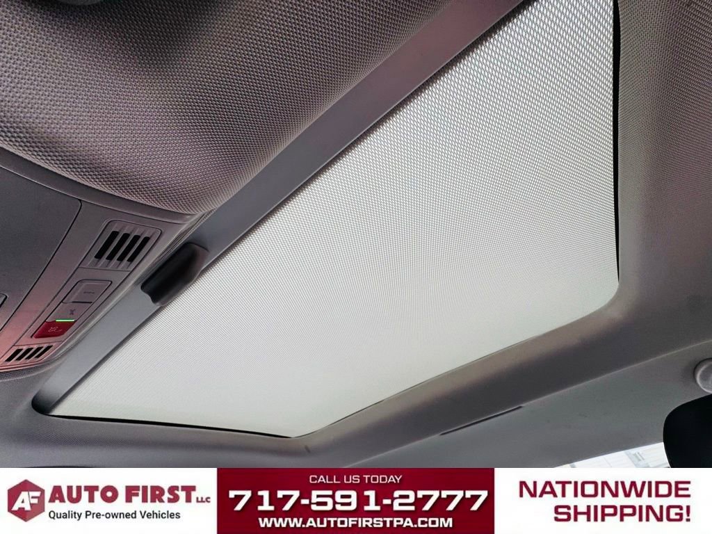 Used 2023 Volkswagen Jetta SE image 16