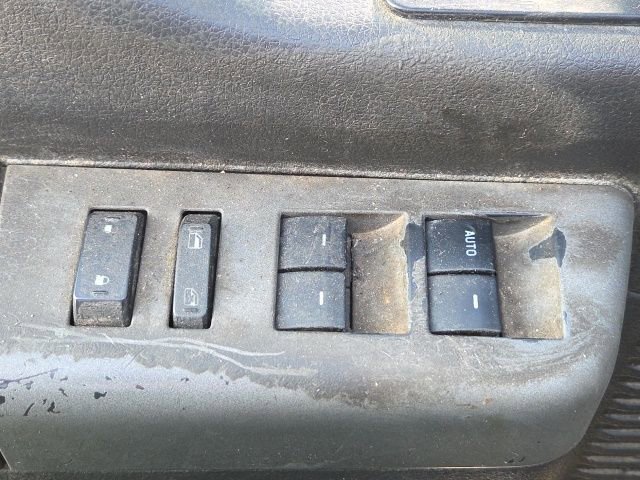 Used 2011 Ford F350 Lariat w/ Lariat Interior Pkg image 19