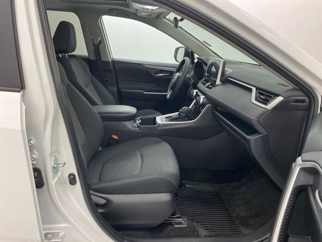 Used 2025 Toyota RAV4 XLE w/ Convenience Package AWD/4WD image 28