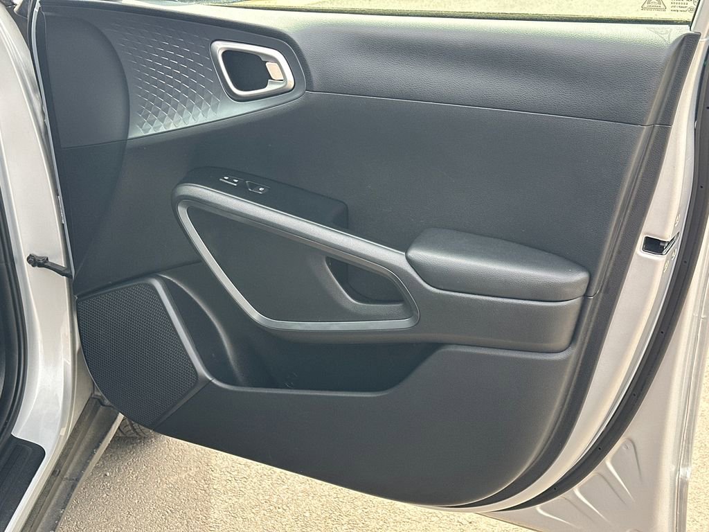 Used 2020 Kia Soul S image 13