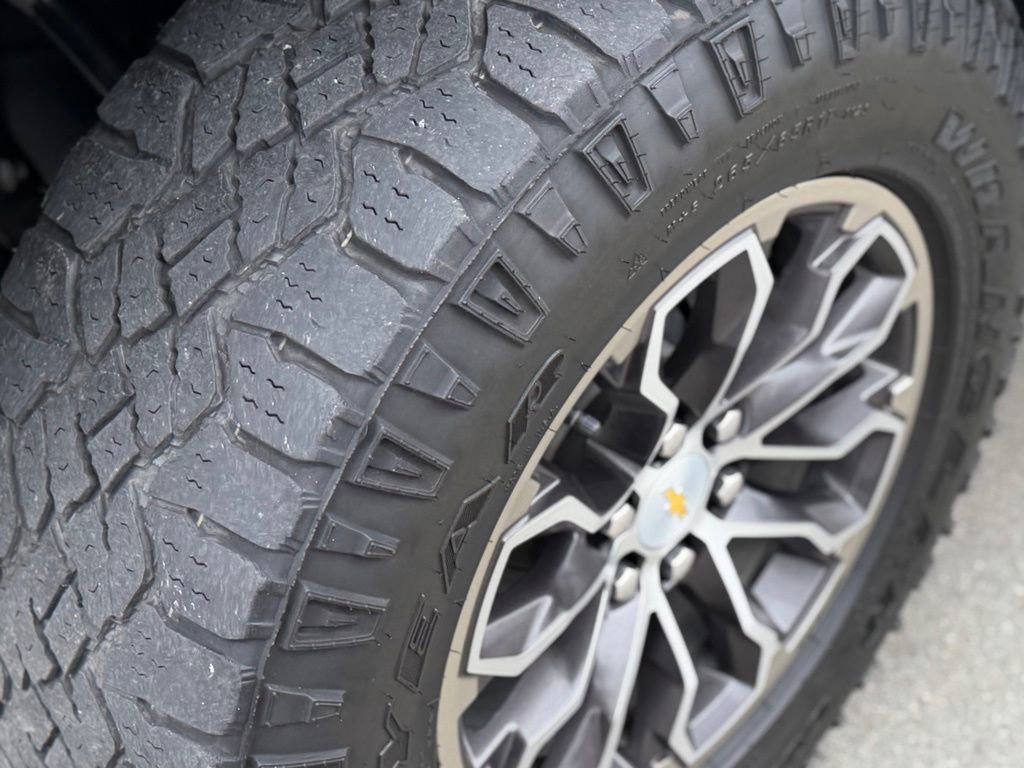 Used 2022 Chevrolet Colorado ZR2 image 12