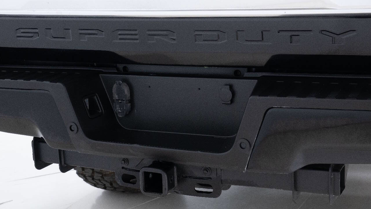 Used 2017 Ford F250 Platinum w/ FX4 Off-Road Package image 17