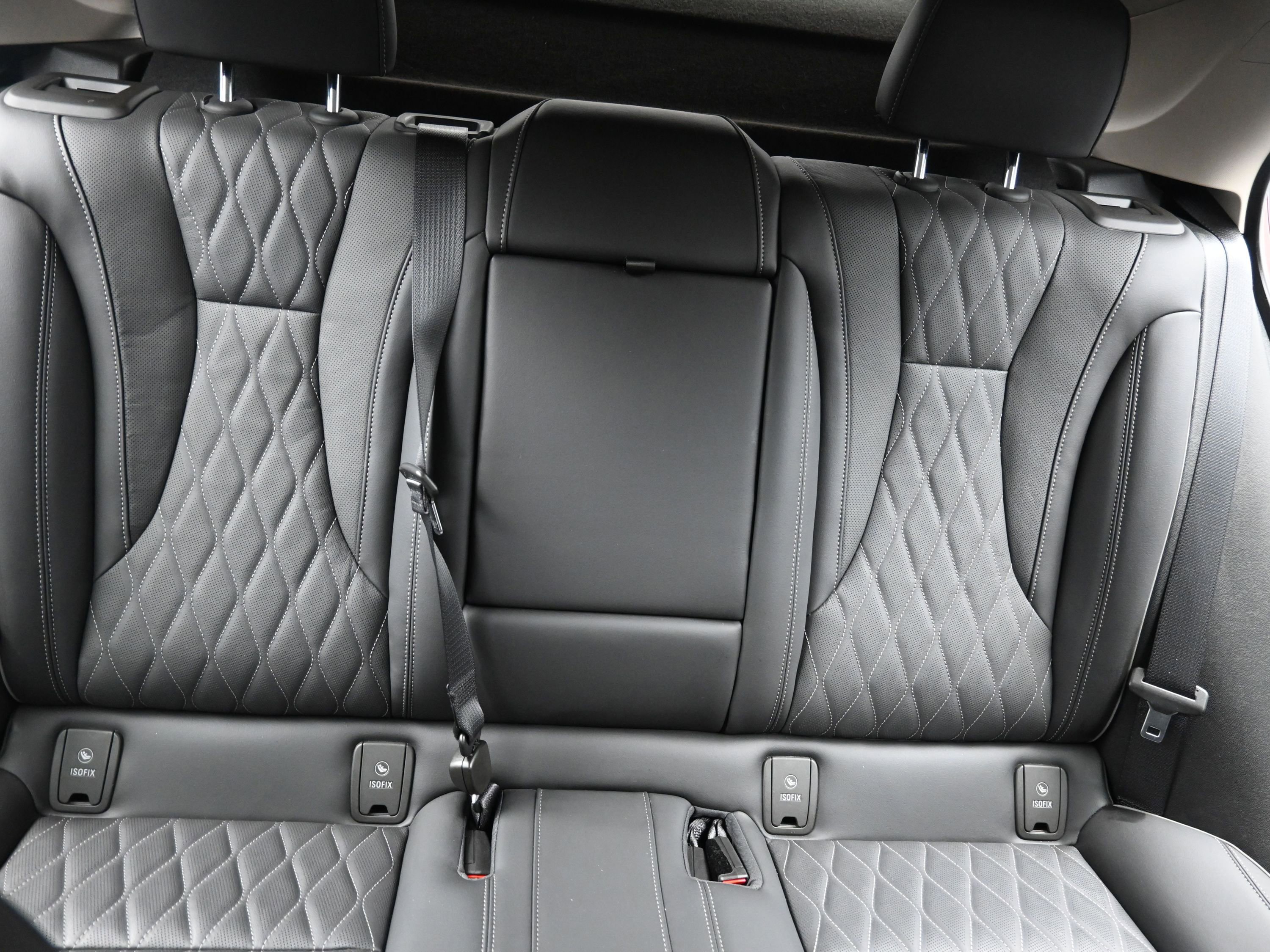 Used 2023 Buick Envision Avenir image 28