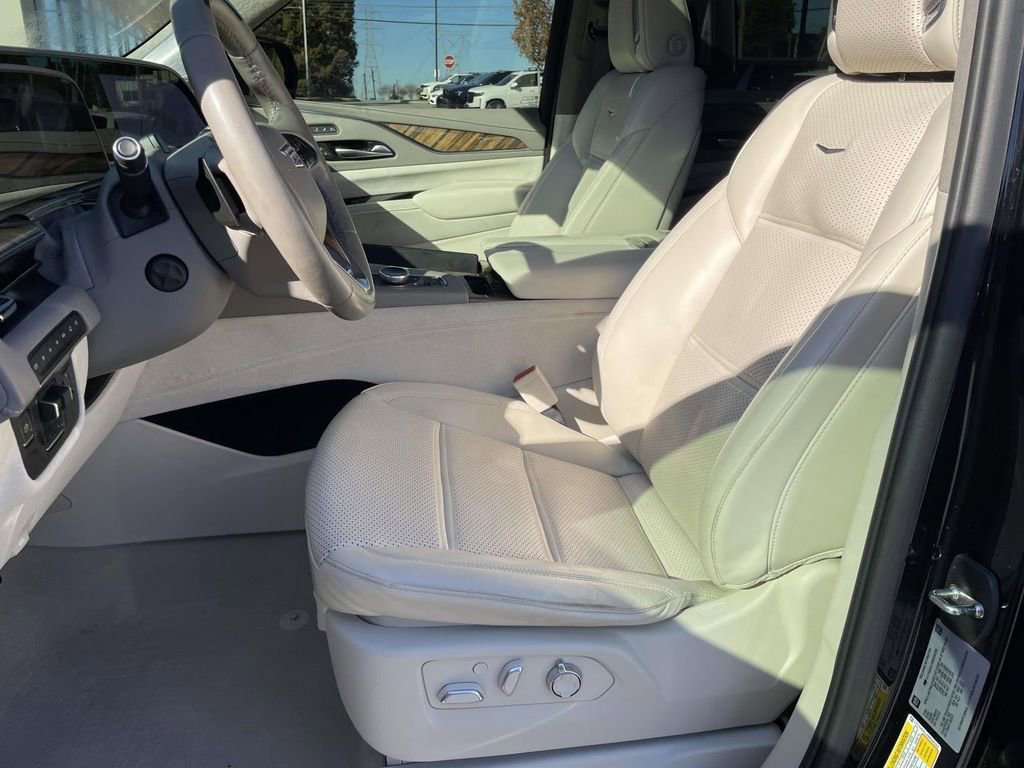 Used 2022 Cadillac Escalade Sport Platinum image 22