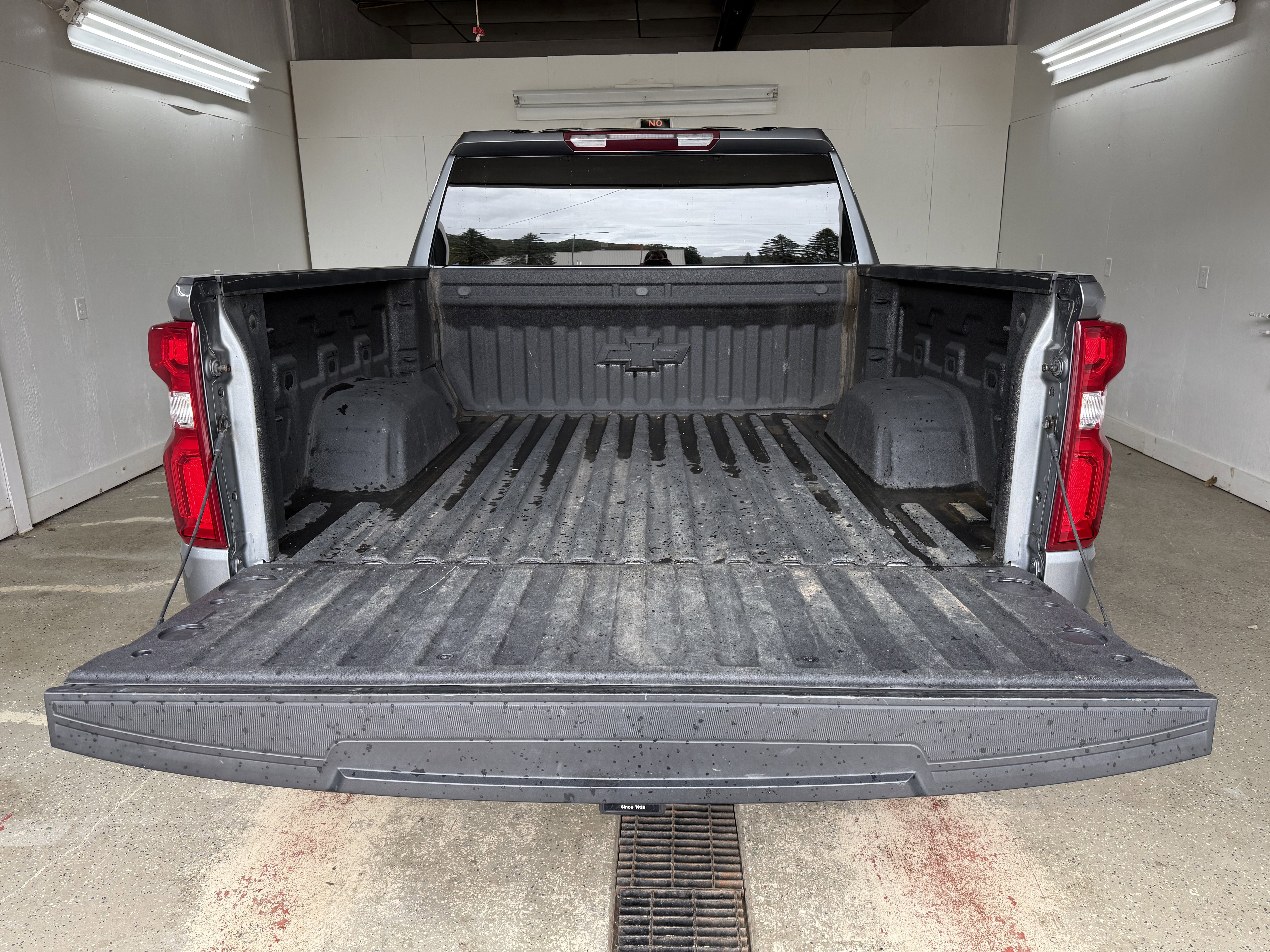 Used 2021 Chevrolet Silverado 1500 LT Trail Boss w/ Bed Protection Package image 7