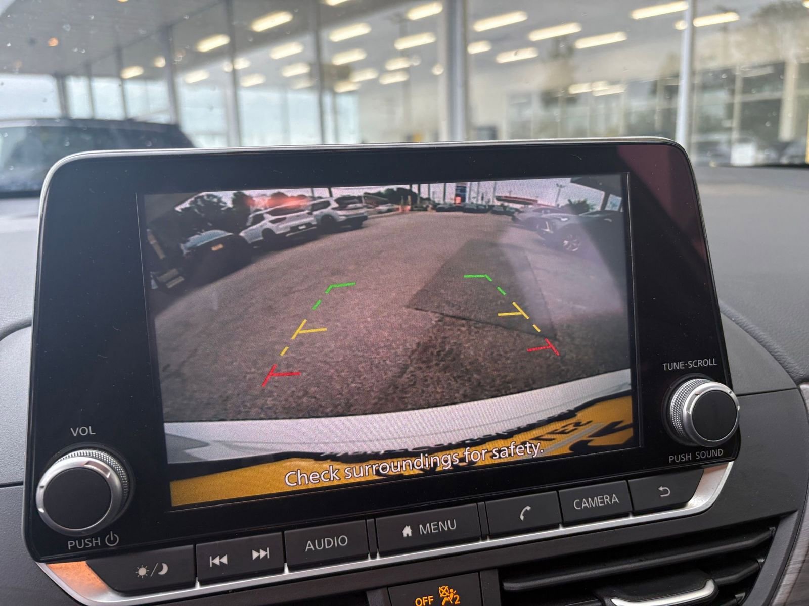 Used 2025 Nissan Altima 2.5 SV FWD image 23