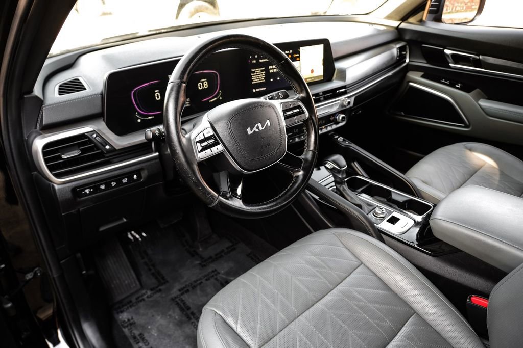 Used 2023 Kia Telluride EX X-Line image 2