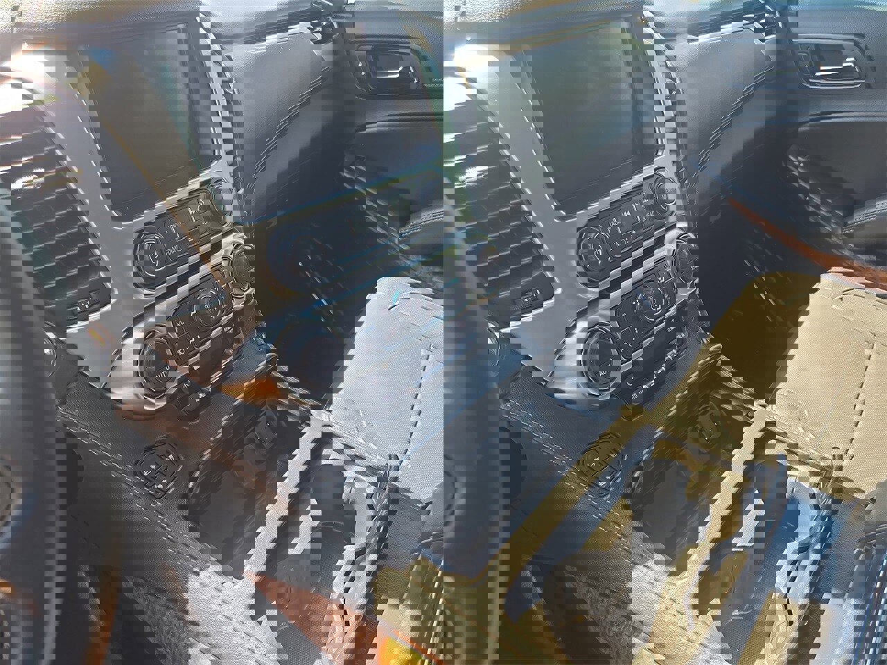 Used 2018 Chevrolet Tahoe Premier w/ Max Trailering Package image 11