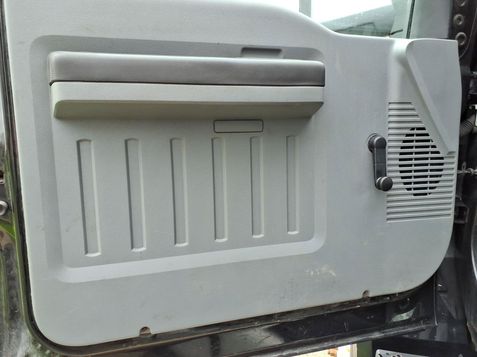 Used 2017 Ford F650 2WD Regular Cab Super Duty image 16