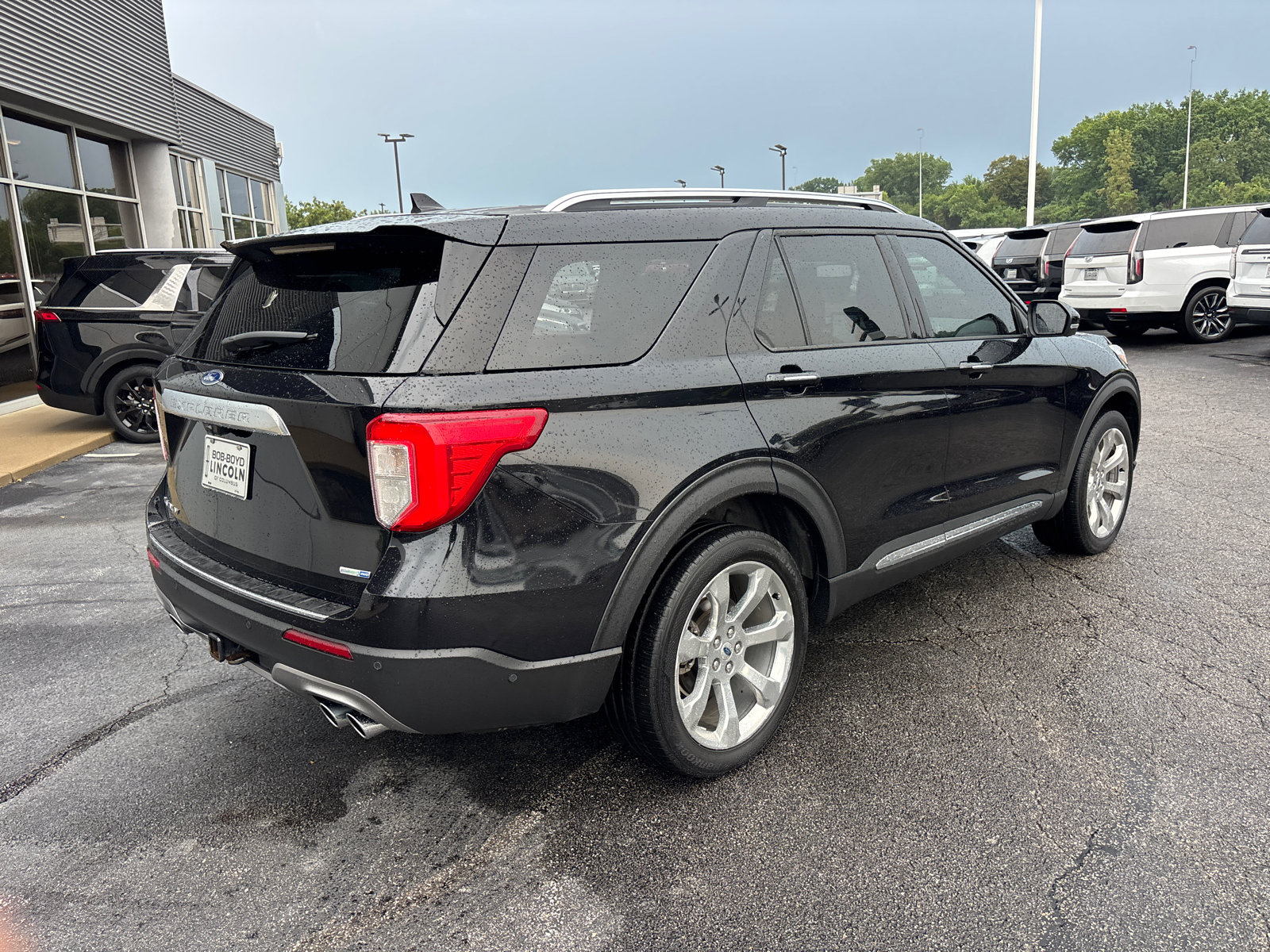 Used 2020 Ford Explorer Platinum w/ Premium Technology Package AWD/4WD image 7