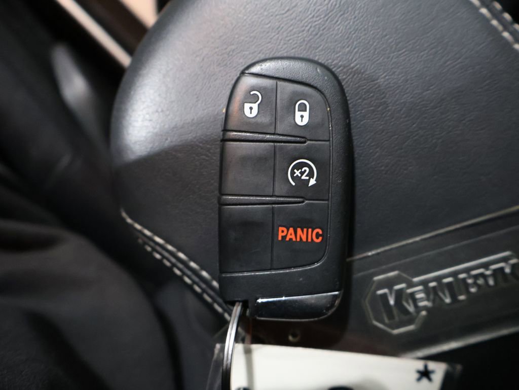 Used 2020 Jeep Renegade Limited image 26