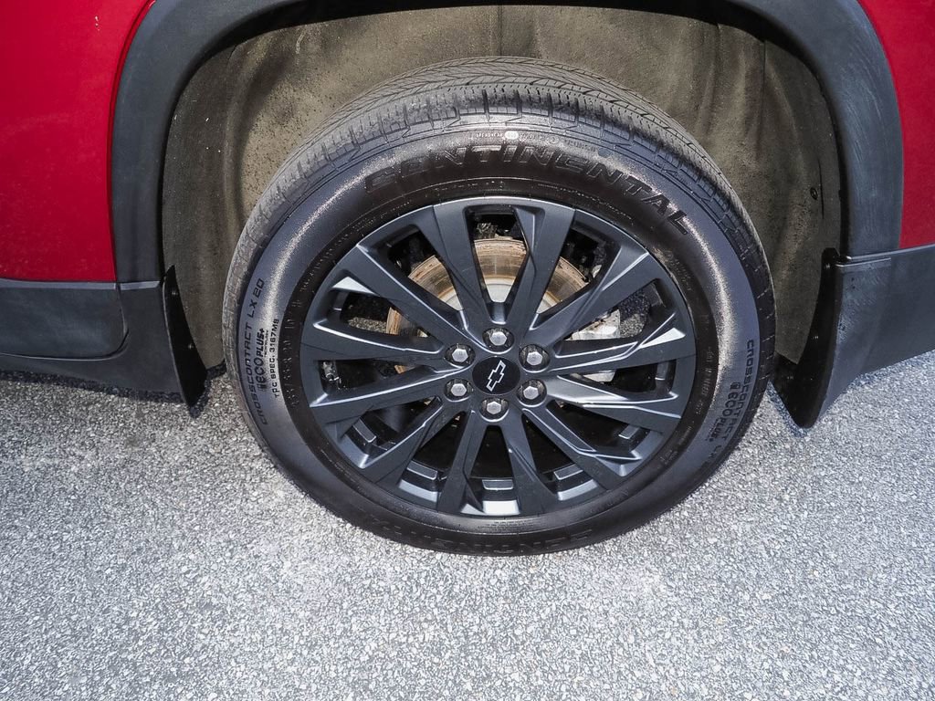 Used 2023 Chevrolet Traverse RS image 39