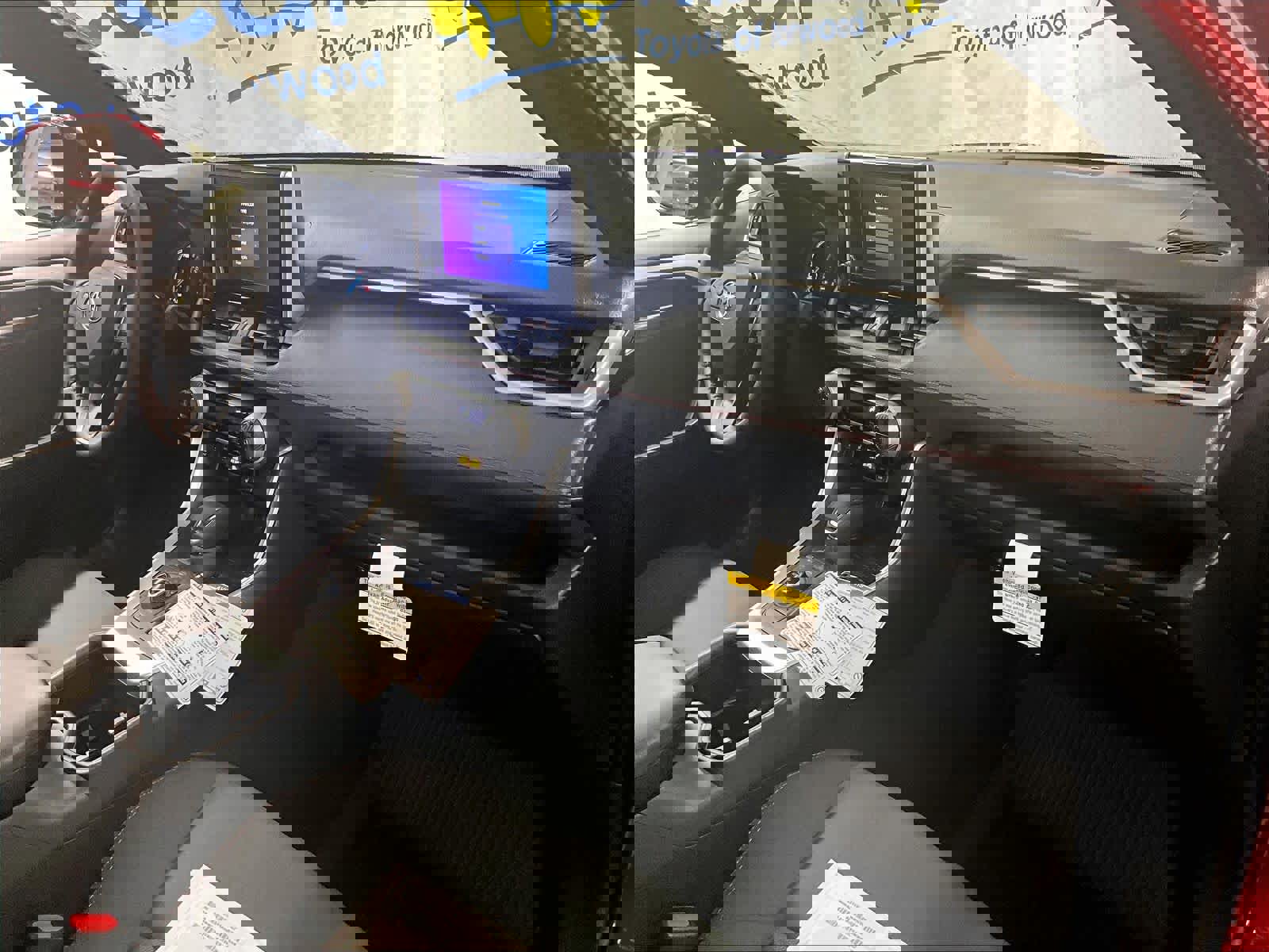 New 2025 Toyota RAV4 SE image 10