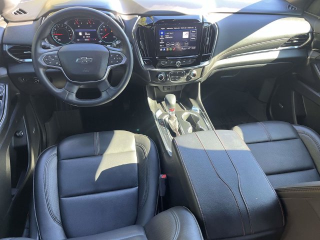 Used 2023 Chevrolet Traverse RS FWD image 13