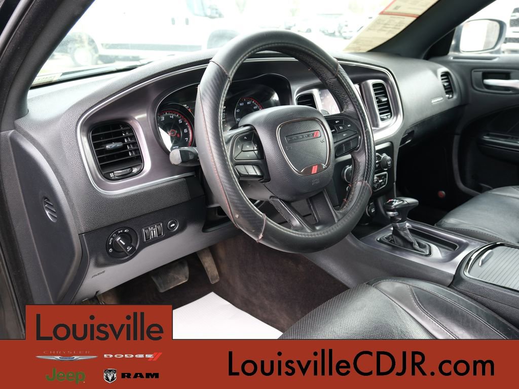 Used 2017 Dodge Charger SXT w/ AWD Plus Group image 3