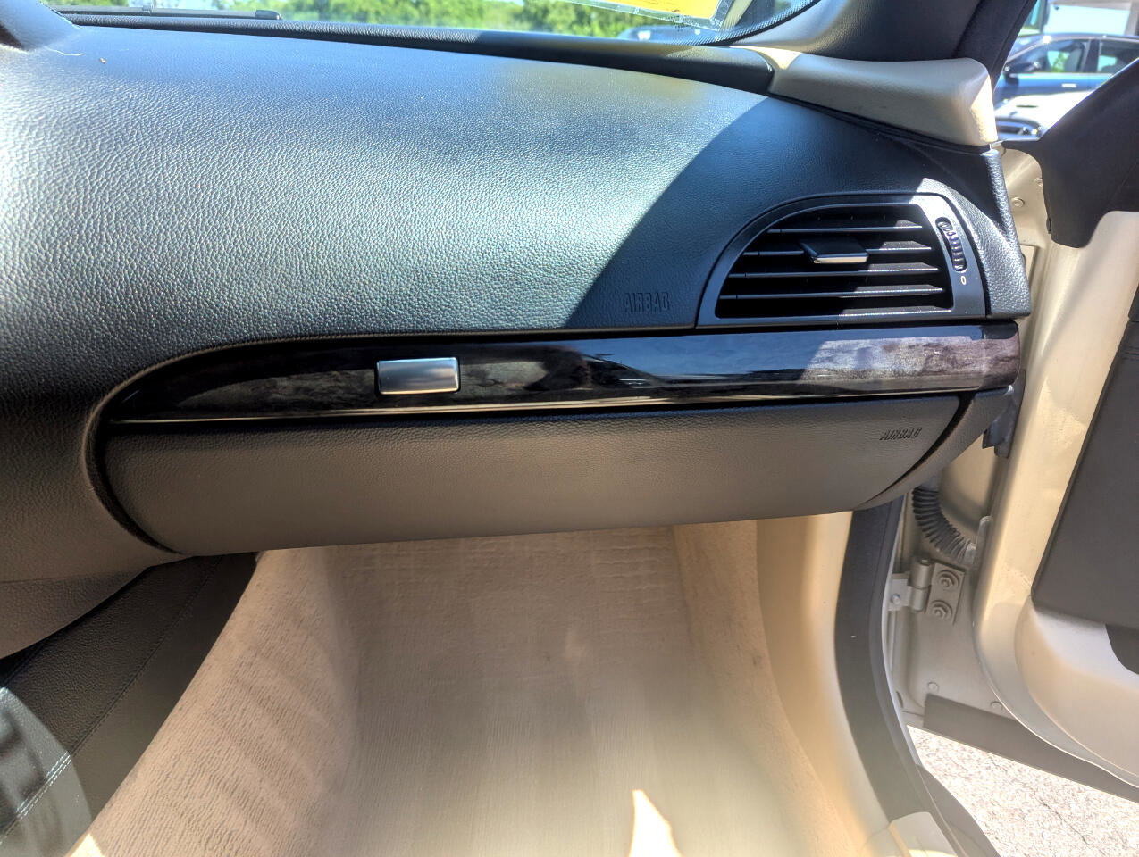 Used 2007 BMW 650i Convertible image 27