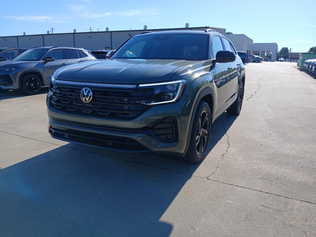 New 2026 Volkswagen Atlas Cross Sport SEL R-Line