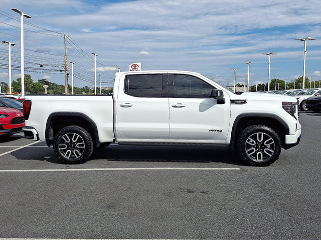 Used 2023 GMC Sierra 1500 AT4 w/ AT4 Premium Package AWD/4WD image 7